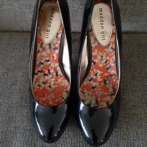 Madden Girl pumps